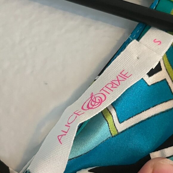 Alice and‎ Trixie Silk Sheath Square Neck Cut out Back Sleeveless Mini Dress S - Picture 4 of 7